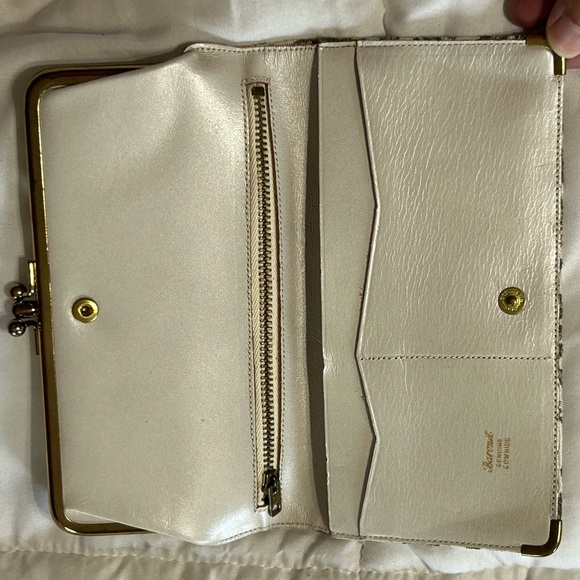 Beautiful Vintage Baronet Embroidered Floral Tapestry & Genuine Cowhide Wallet - Picture 2 of 6